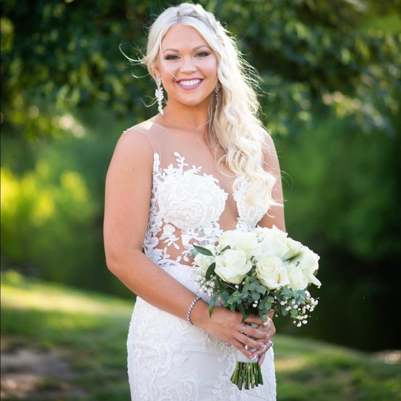 MillaNova Dresses & Skirts - Milla Nova Wedding Dress